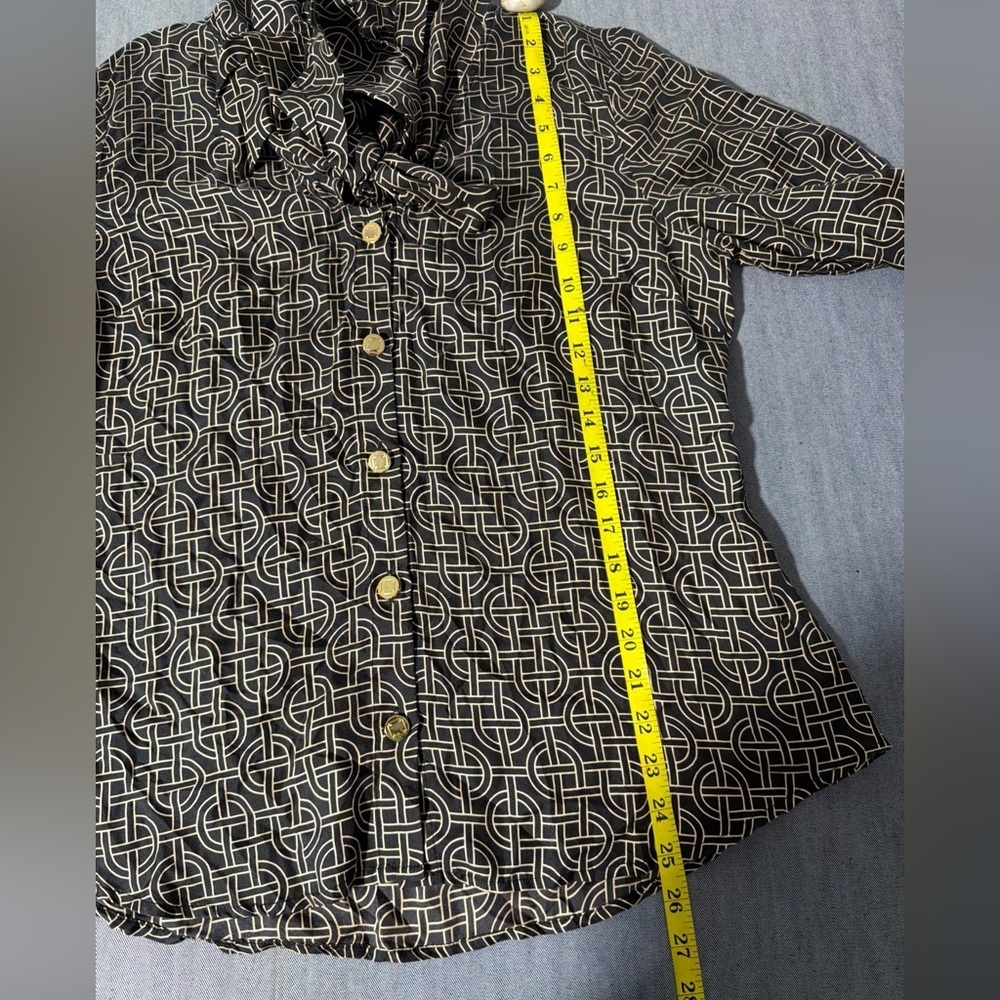 Elizabeth McKay 100% silk Geo print popover blouse, Black And Tan * Size 12* O-8 - Picture 4 of 9